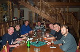 Contry Saloon s Klementisovými, zcela vpravo dr. Gladkov