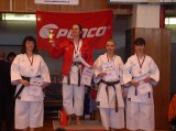 Pražský pohár : první je Dánská reprezentantka, druhá Petra, třetí Věrka. Pražský pohár : první je Dánská reprezentantka, druhá Petra, třetí Věrka.